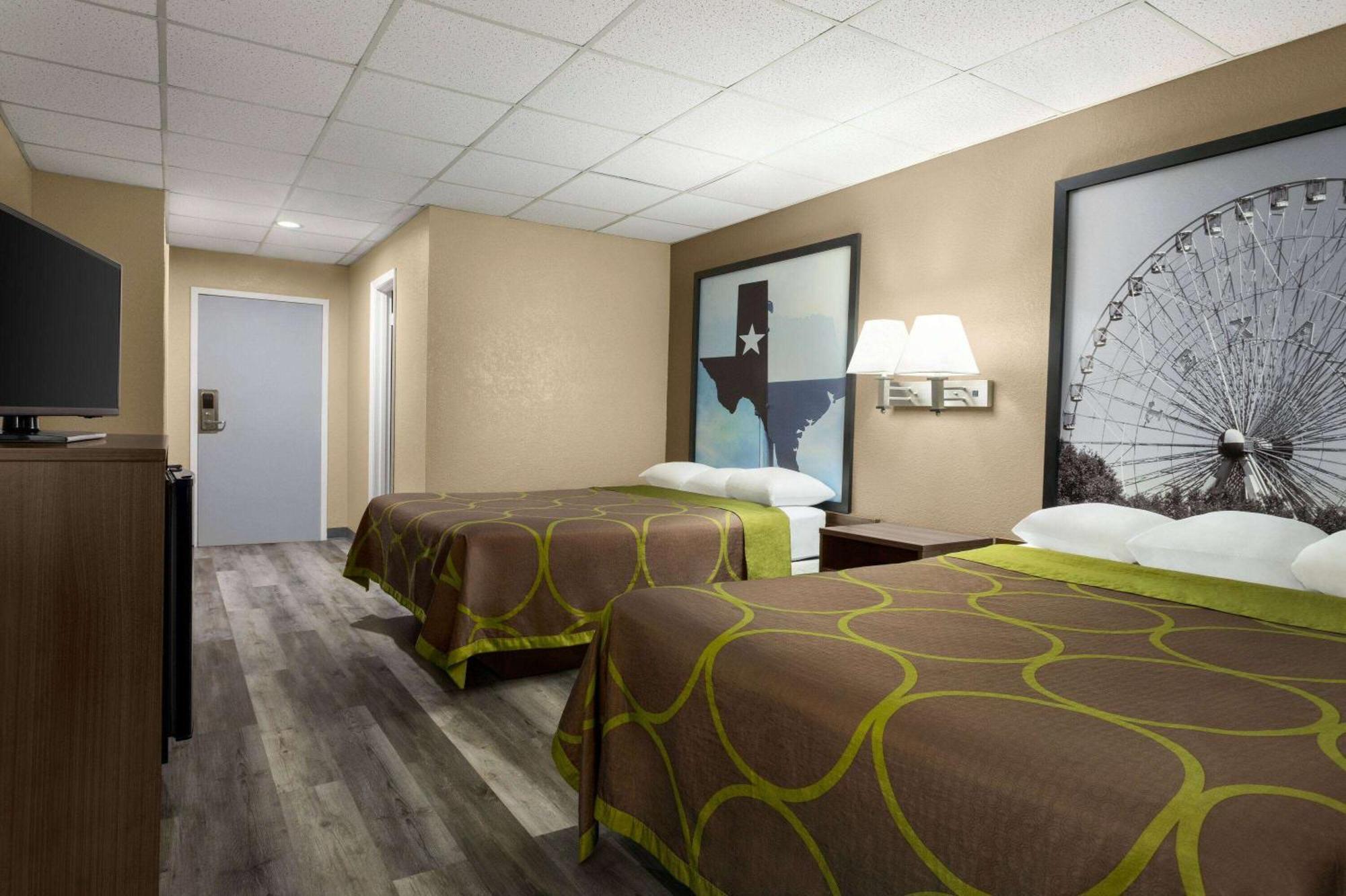 Super 8 By Wyndham Gainesville Tx Экстерьер фото