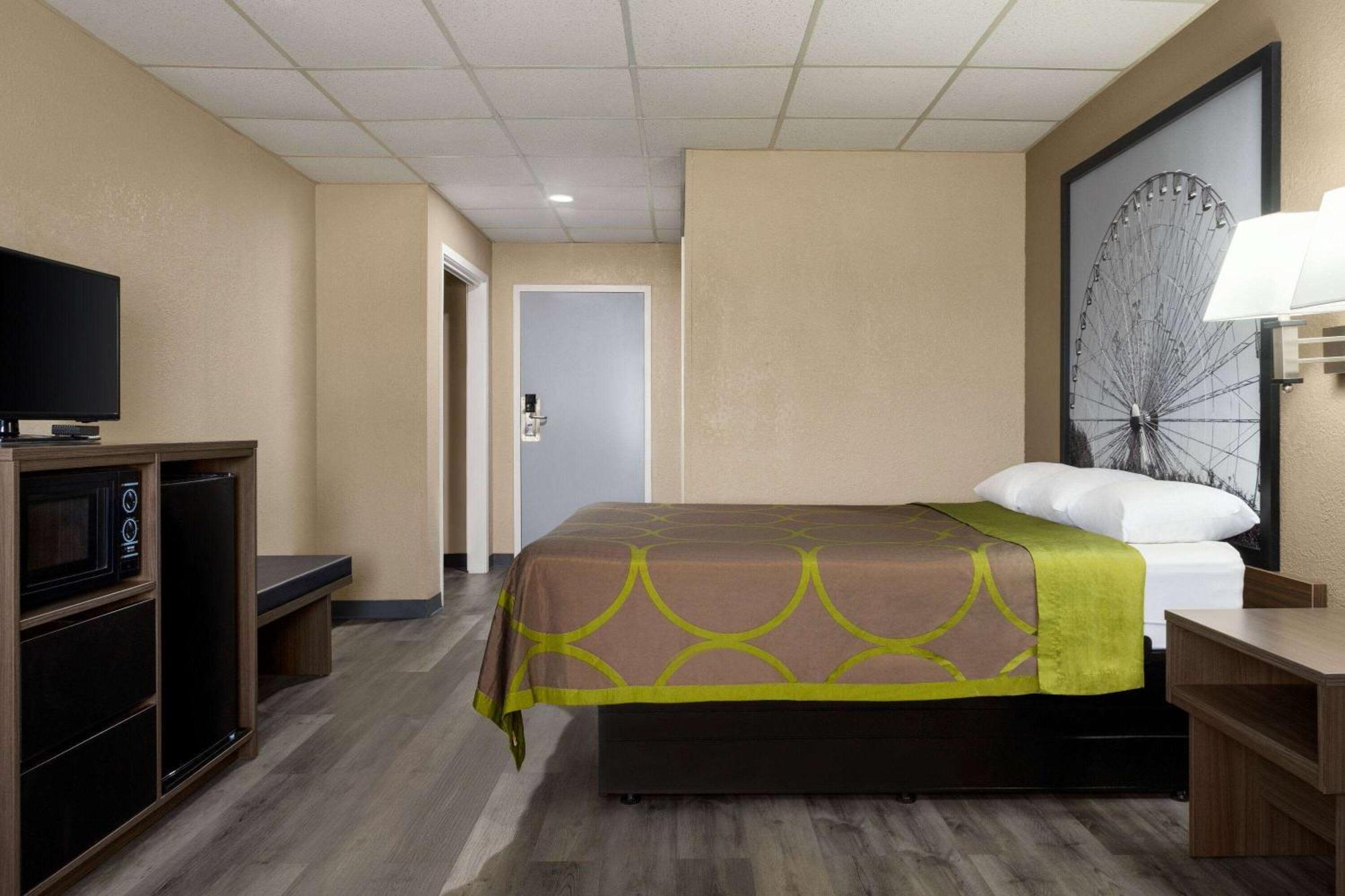 Super 8 By Wyndham Gainesville Tx Экстерьер фото